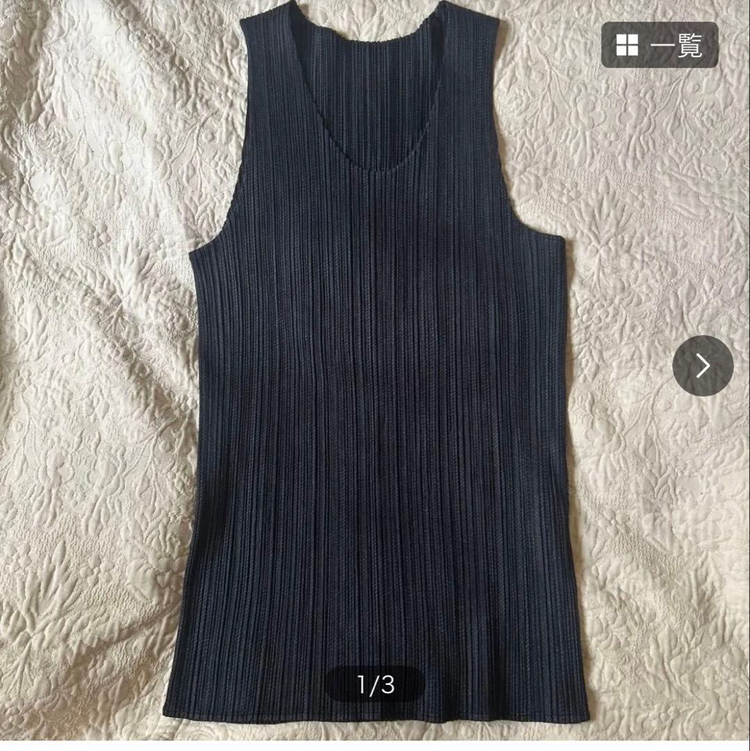 プリーツプリーズ　トップス　ブラック美品