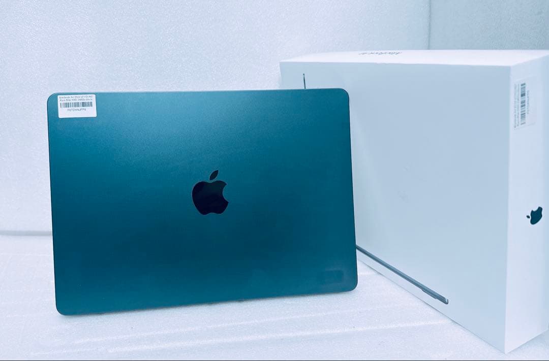 Apple Macbook Air M2 8Gb 256Gb CTO 中古品