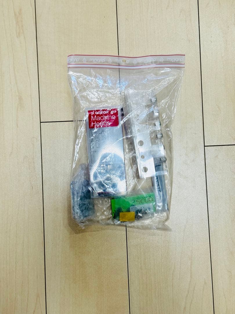 Squier by Fender ClassicVibeStarcaster改