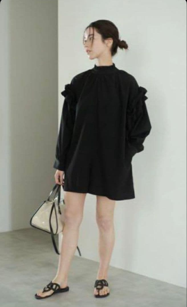 新品　未使用　メゾンドドルチェ　ラッシュガード　オールインワン