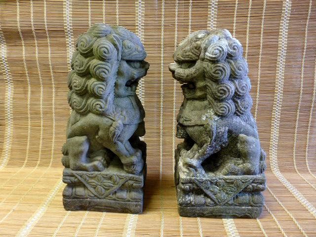 時代　アンティーク　狛犬　一対　石彫　彫刻　縁起物　魔除け　骨董