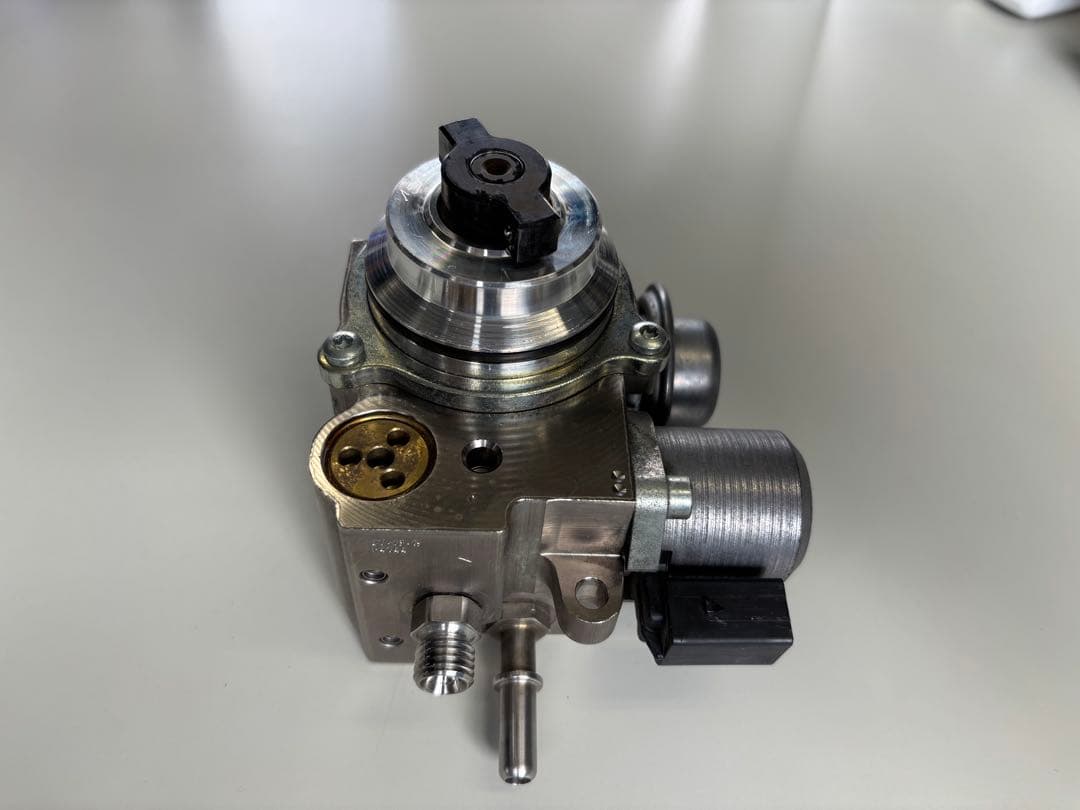 中古★BMW ミニ クーパーS 高圧ポンプ★13517592429 SV16