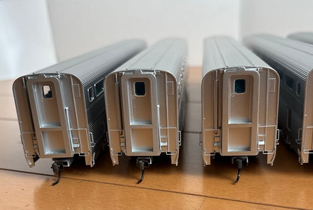 鉄道模型 INTER MOUNTAIN Step Up Hi Level Coach