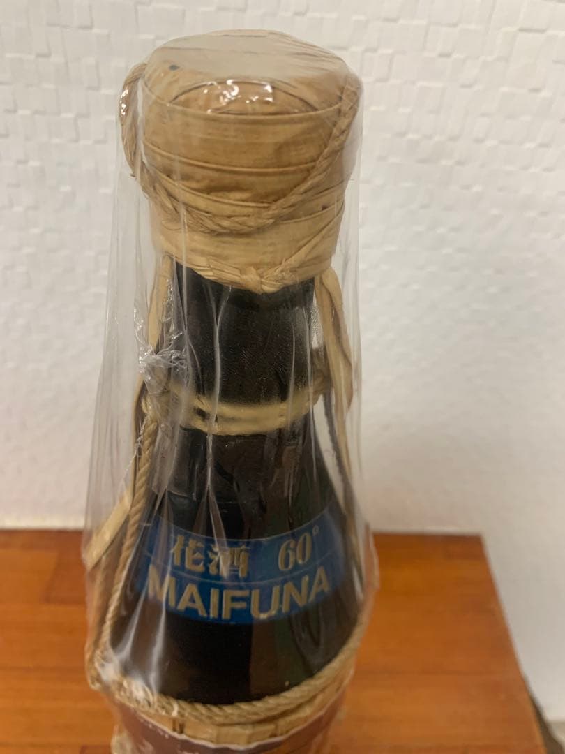 与那国 舞富名 焼酎 60% 720ml バーコード無し　40年ぐらい物