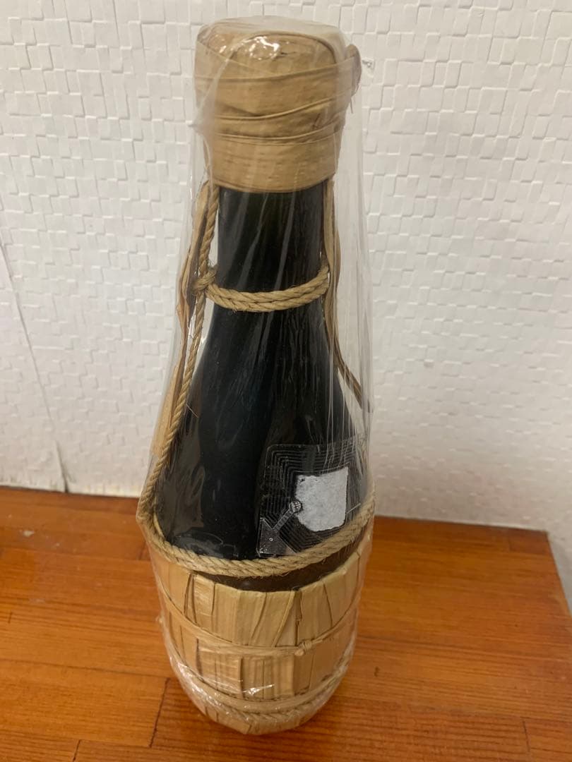 与那国 舞富名 焼酎 60% 720ml バーコード無し　40年ぐらい物