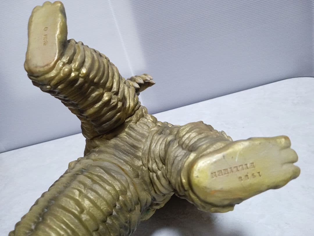 ビリケン商会　レッドキング　塗装済み完成品　ソフビフィギュア