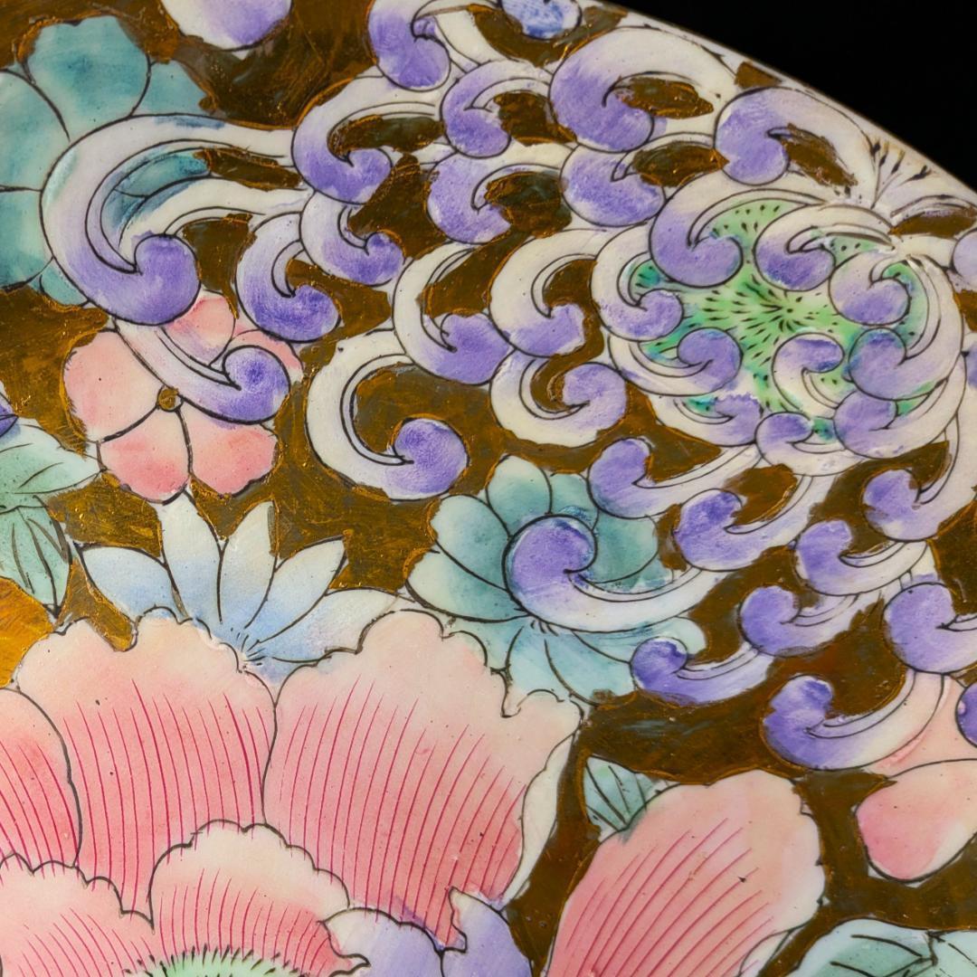 金彩に牡丹と桔梗の花々 装飾陶器の花瓶＆飾皿セット 淡い色彩が美しいです