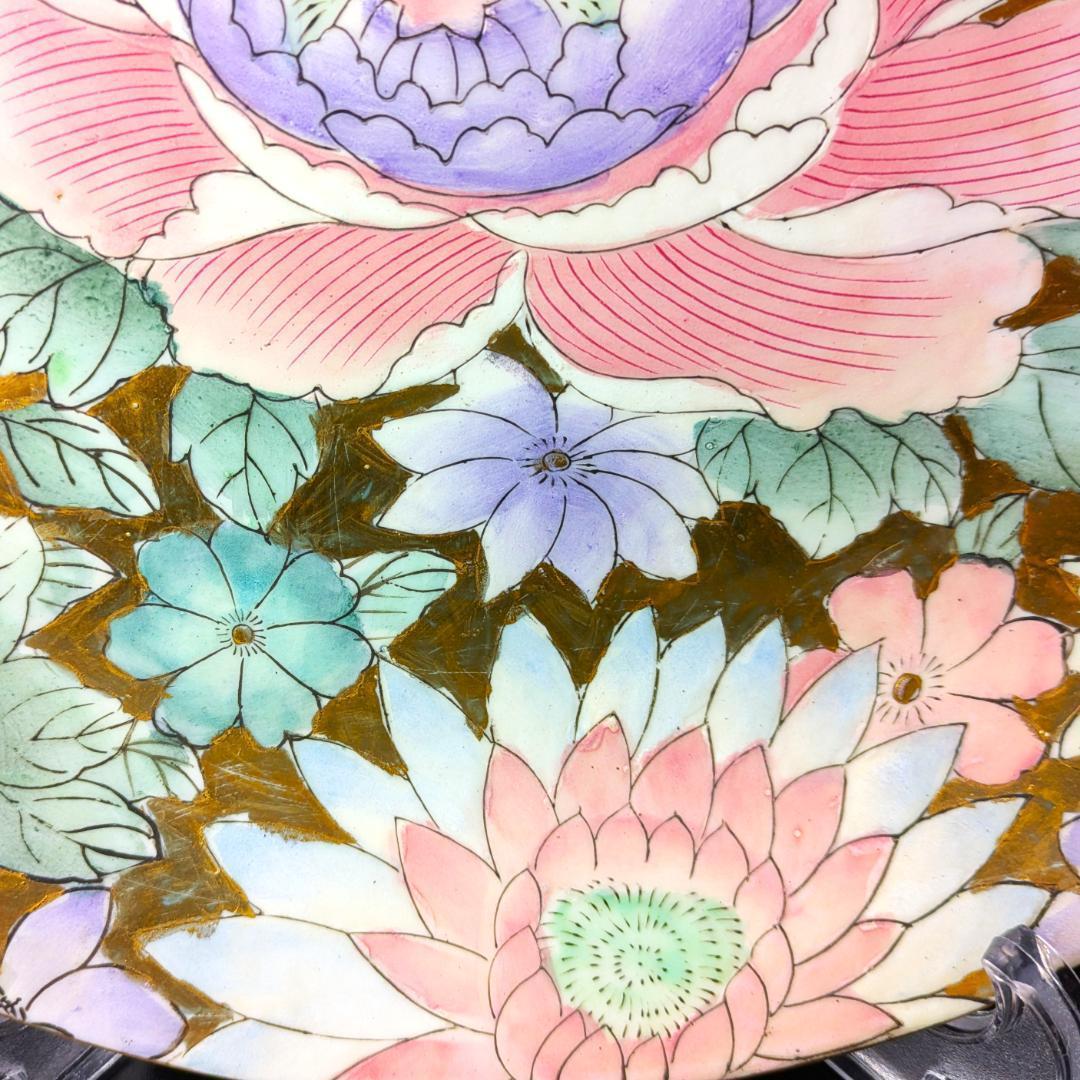 金彩に牡丹と桔梗の花々 装飾陶器の花瓶＆飾皿セット 淡い色彩が美しいです