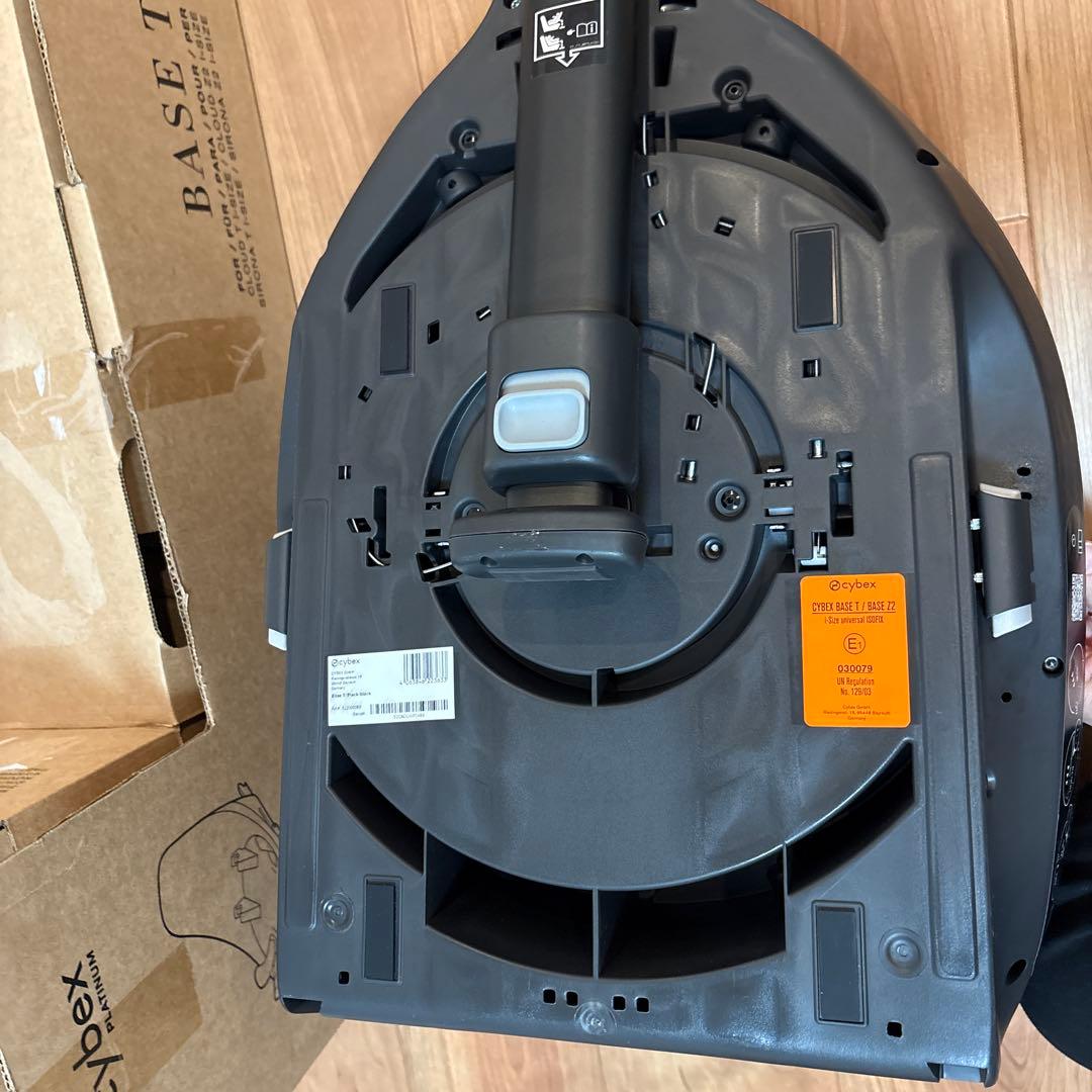 Cybex ベースT