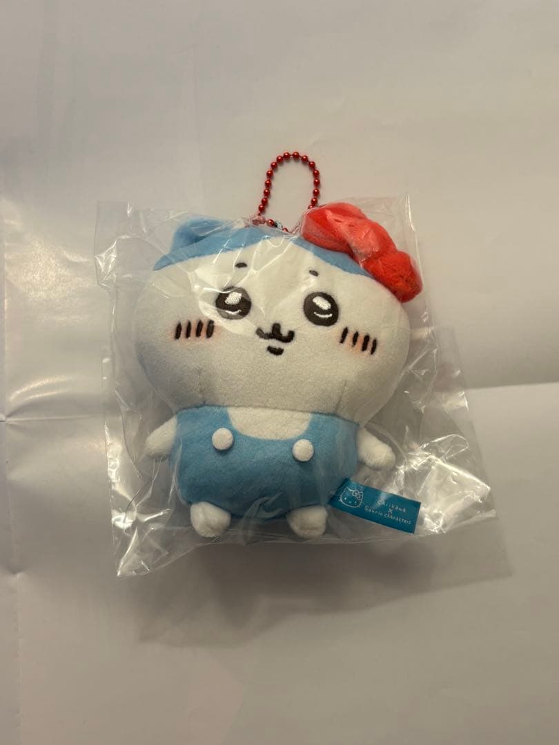 ちいかわ　ハチワレ　ハローキティ　ぷちミニマスコット　タグなし