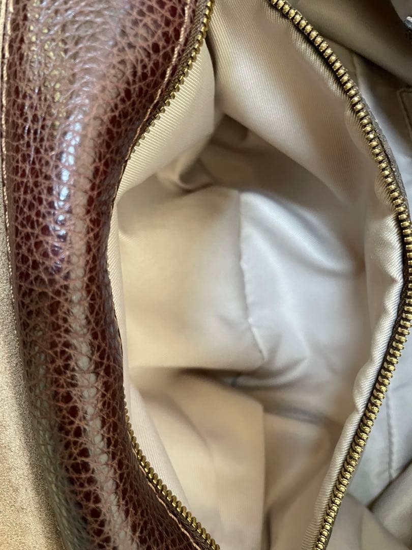 美品GIANNI CHIARINI（ジャンニキャリーニ） レザーショルダーバッグ