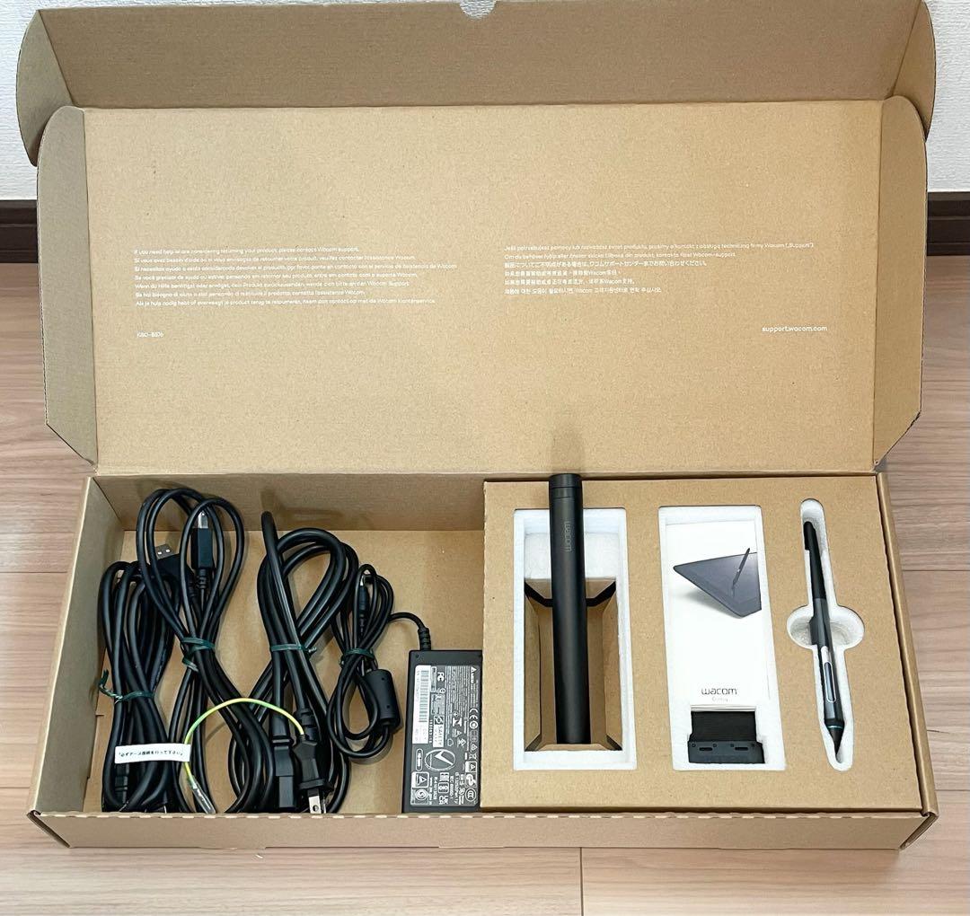 Wacom Cintiq 22 FHD DTK2260K0D ワコム　液タブ