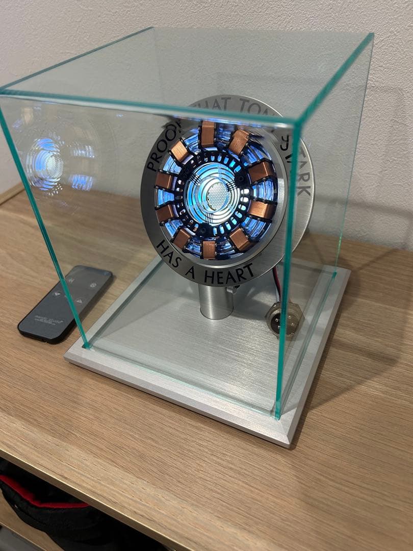 アーク・リアクター LED フィギュア