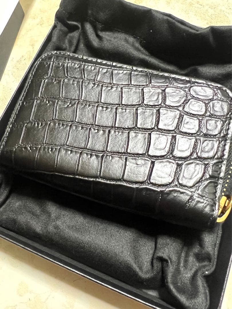 浜蘭です。 サンローランパリ ケース 607765