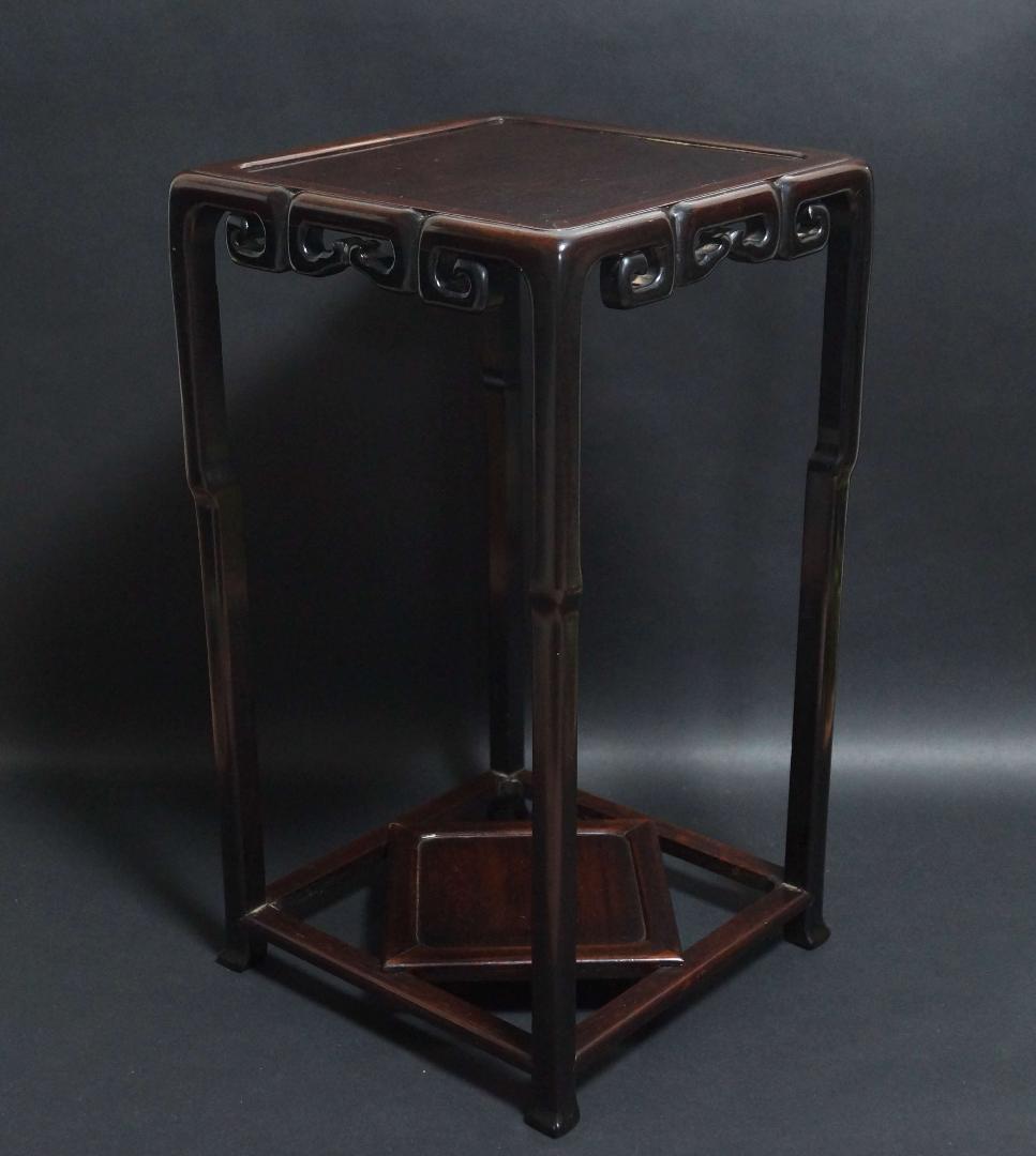 木製 唐木紫檀製 透かし彫り 高足花台 盆栽台 香炉台 飾り台