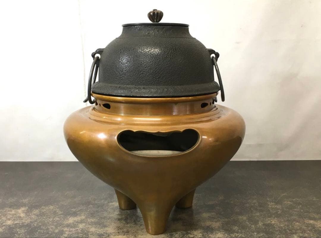 鉄釜 鉄耳環 風炉　灰付 茶道具 共箱付