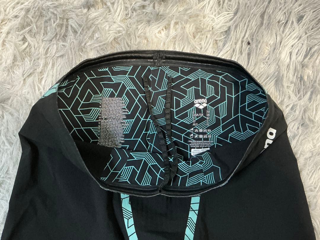 arena カーボンプリモ　日本未発売高速水着　美品