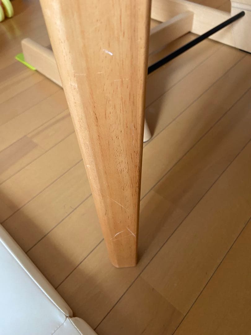 ニトリ　アルナス　ダイニングテーブル