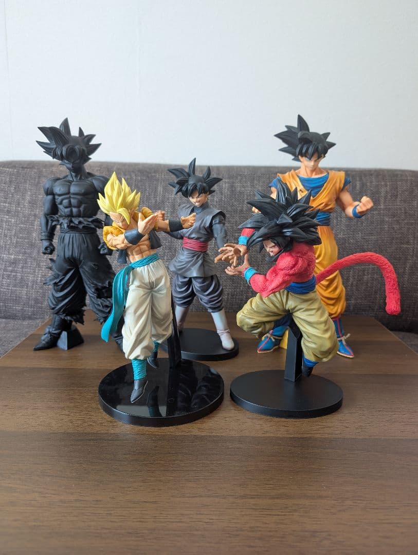 箱無　ドラゴンボール フィギュア5体まとめ売り　孫悟空　ゴジータ