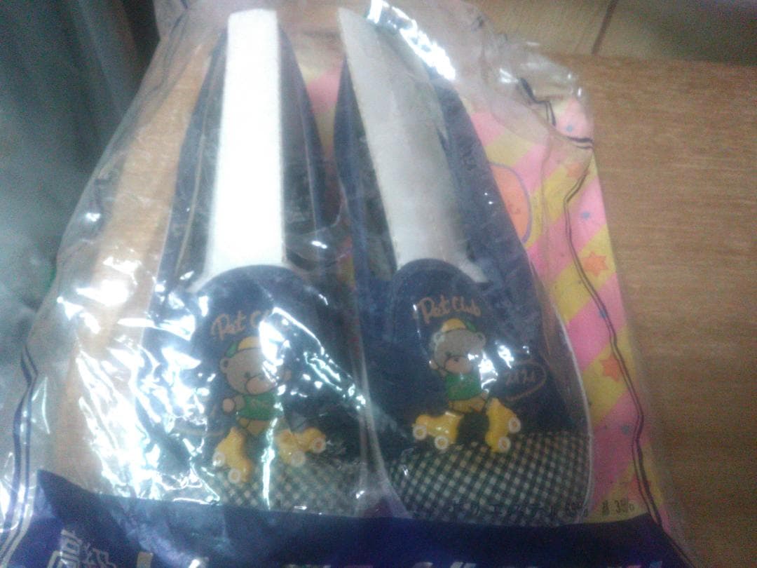 ズック　濃紺　つま先に可愛いくま柄　濃紺　18cm　中地き無し　長期保管　未使用