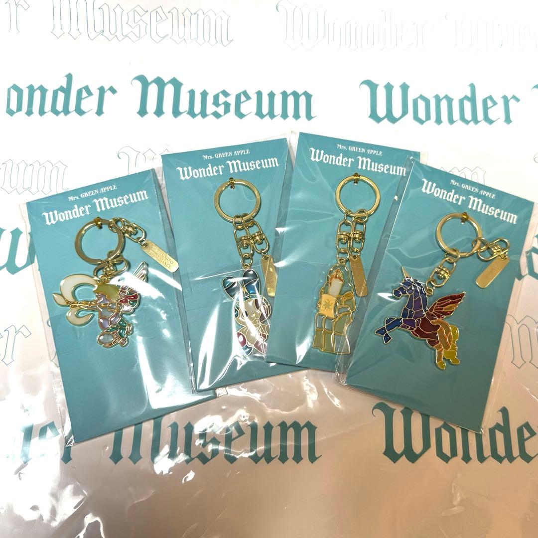 ミセスWonder Museumステンドグラスキーホルダー全4種セット＋おまけ