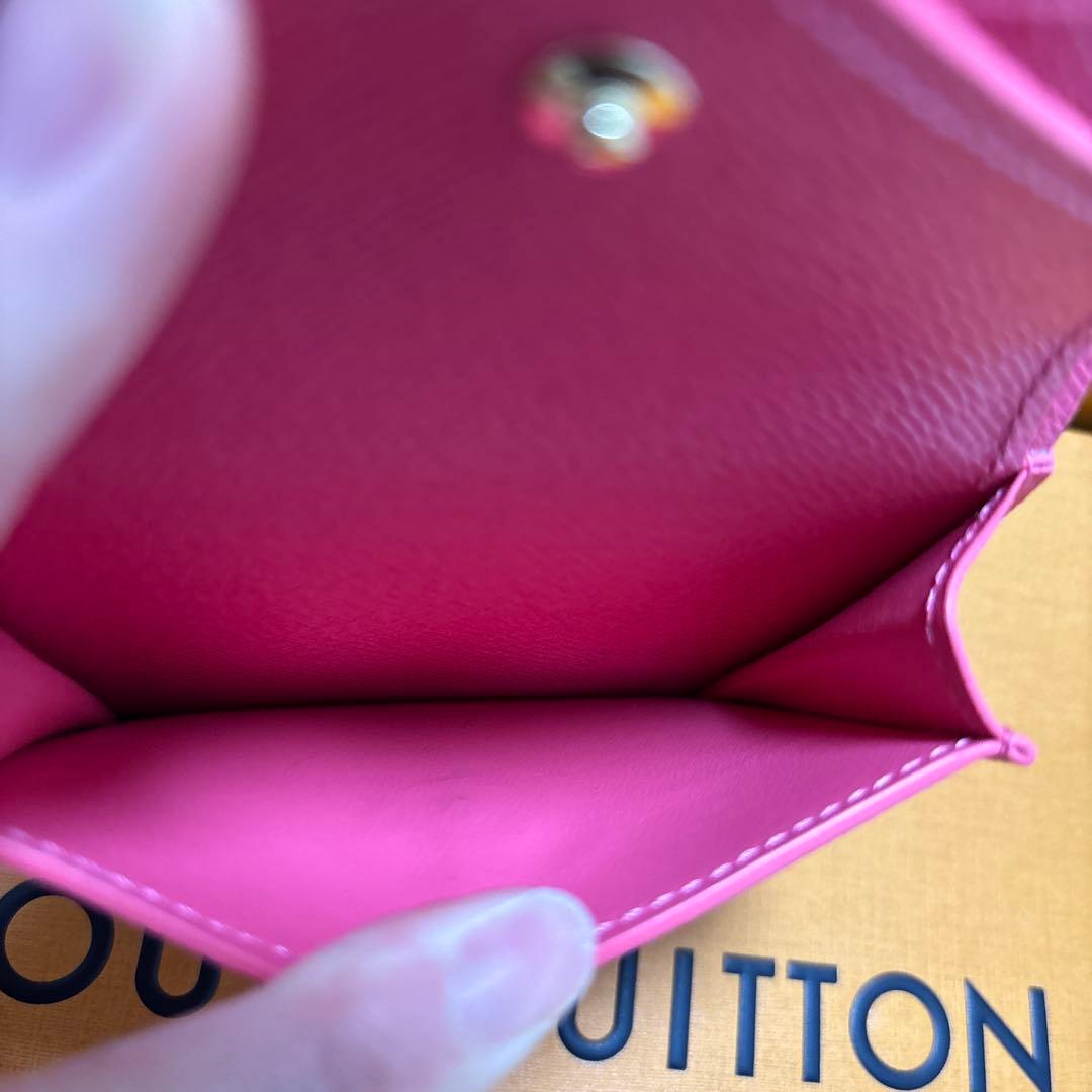 LOUIS VUITTON ポケットウォレット・LV チャーム