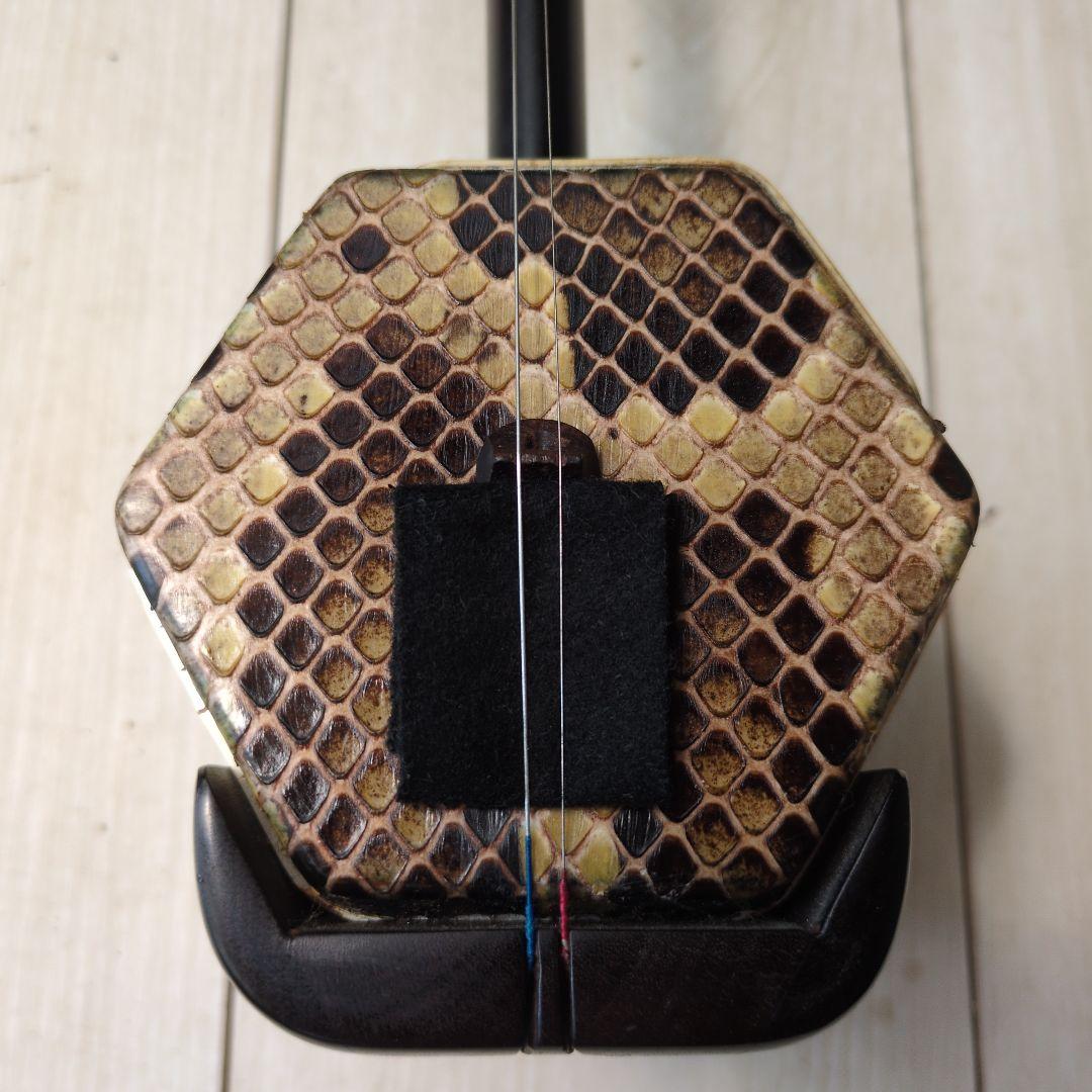 二胡　蛇皮　黒壇　ハードケース付