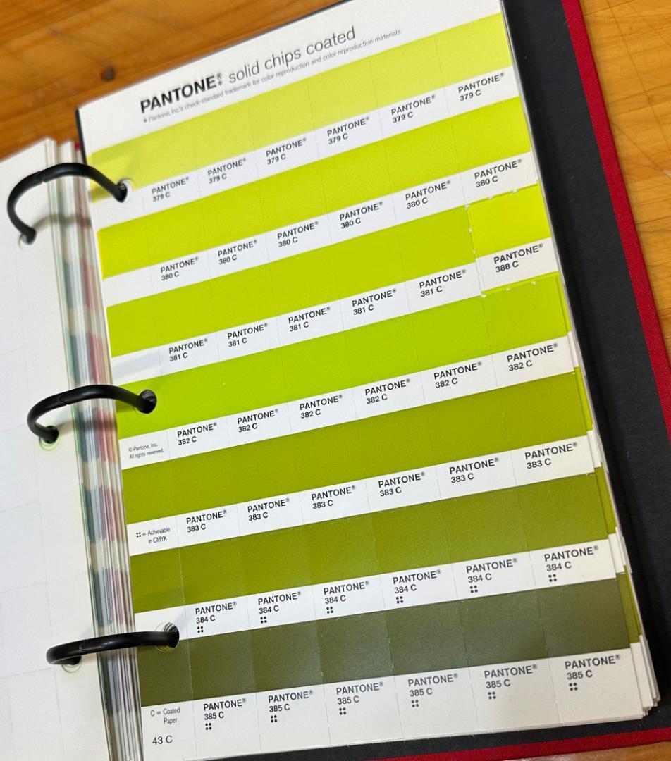 PANTONE色見本集3種セット（ソリッド／マット／アンコート）