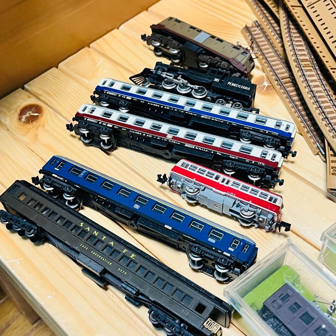 鉄道模型セット（車両・レール付き）