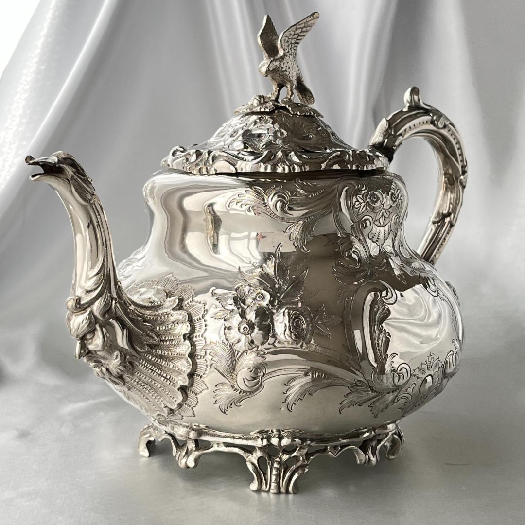 【英国 】 ファルコンとマスカロンのティーポット【シルバープレート】豪華！！