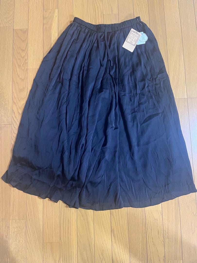 新品未使用タグ付きBEARDSLEY NEWシワシフォンギャザーパンツ黒サイズ2