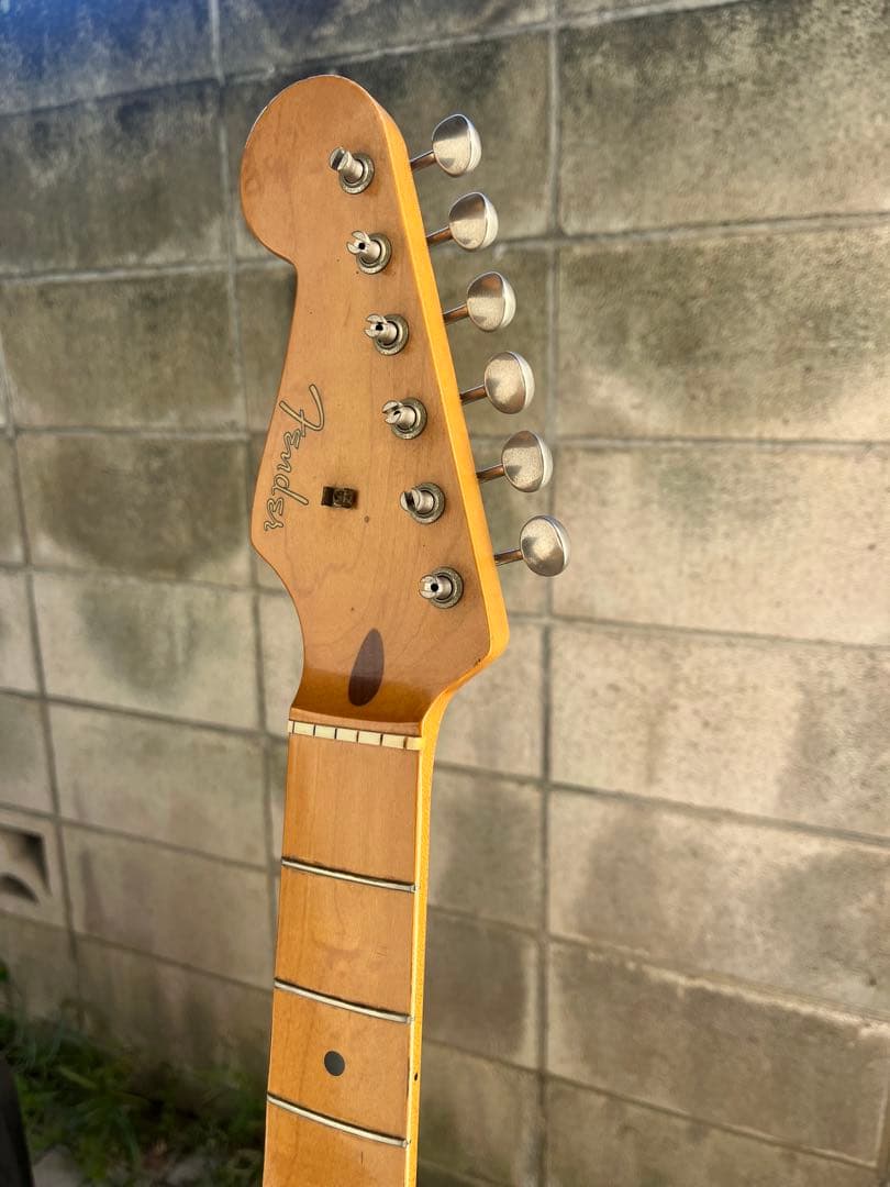 Fender Japan Stratocaster ST57 レフティEシリアル