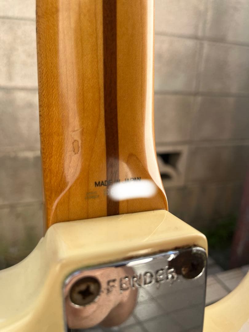 Fender Japan Stratocaster ST57 レフティEシリアル