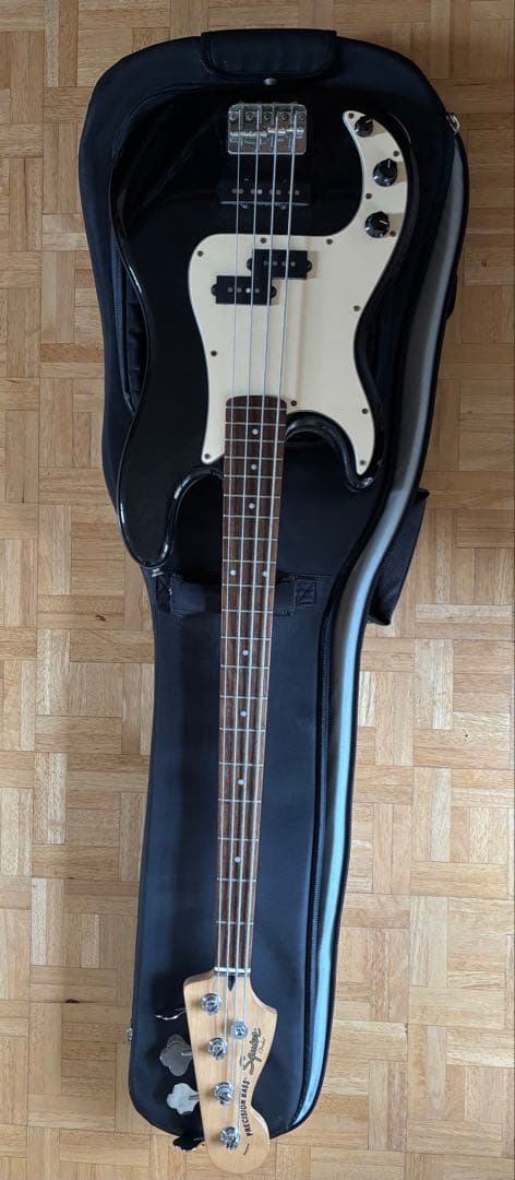 Fender Squier Precision Bass 左利き用　ケース付き