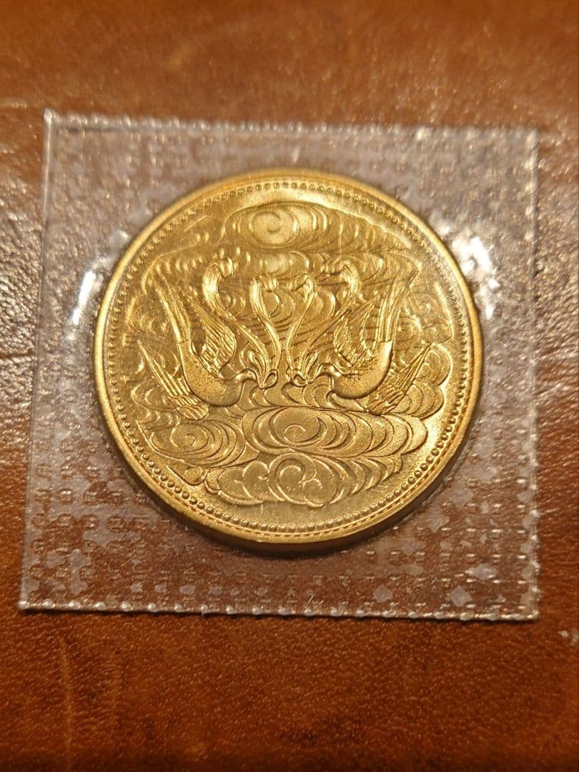 天皇陛下 御在位60年記念 10万円金貨