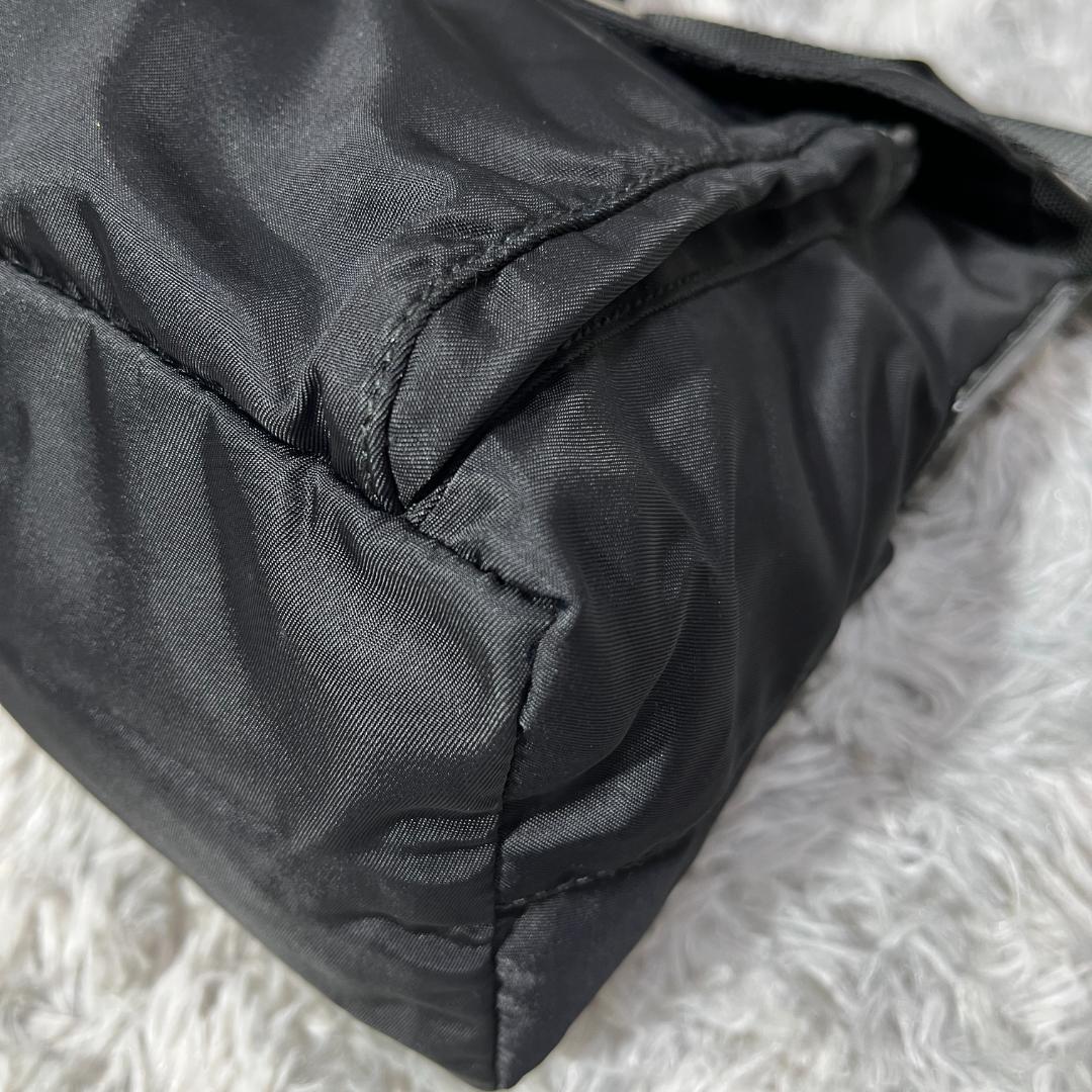 [大人気]プラダ　ＰＲＡＤＡ　ショルダーバッグ　ナイロン　カメラバッグ　三角ロゴ