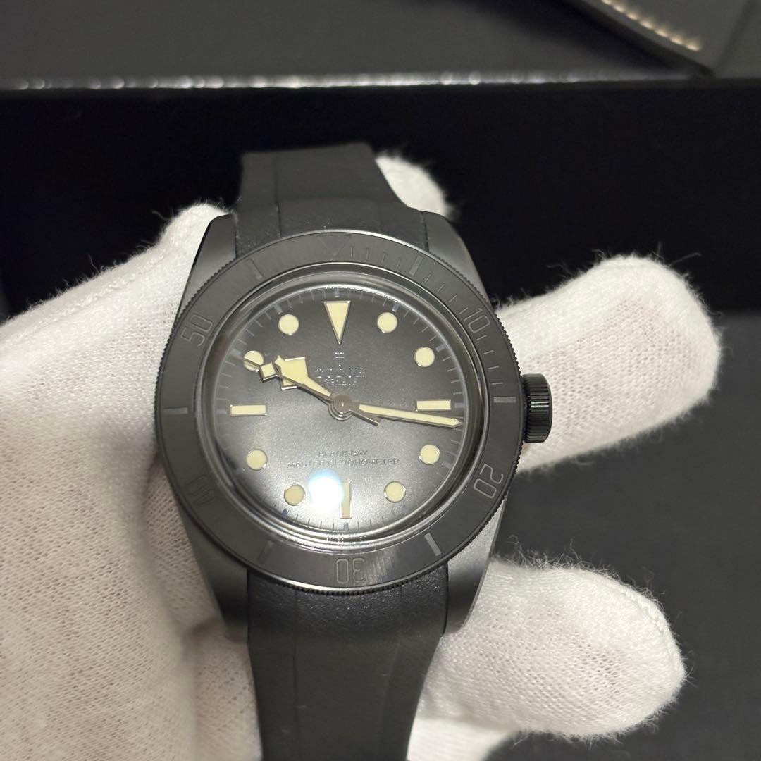 TUDOR チューダー ブラックベイ セラミック