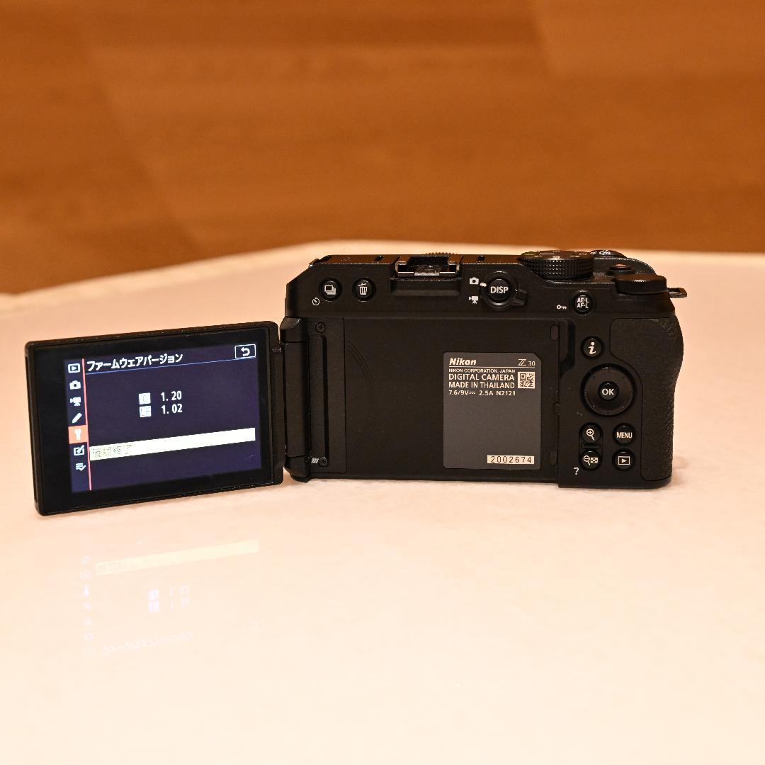【中古美品】Nikon Z30本体＋DX16-50Kit 純正予備バッテリー付