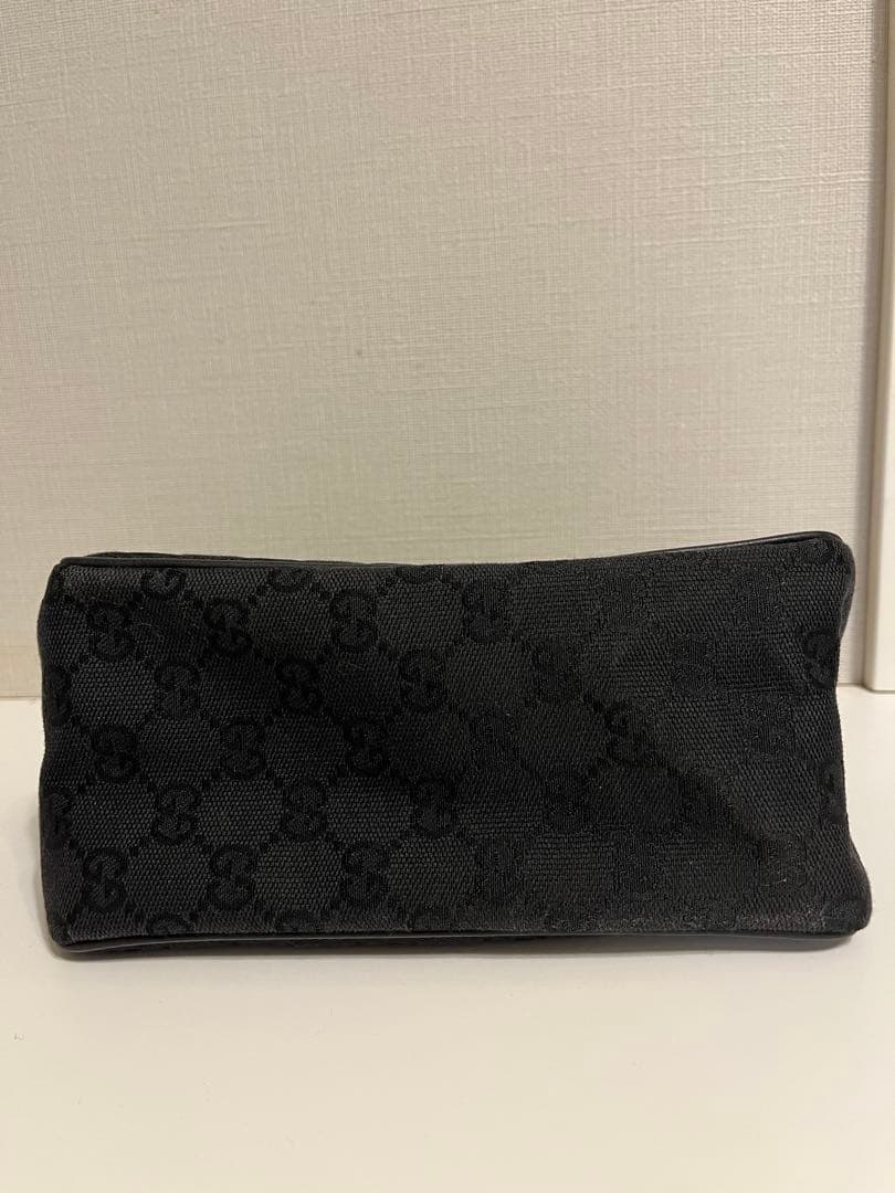 GUCCI ブラック　アクセサリーバック