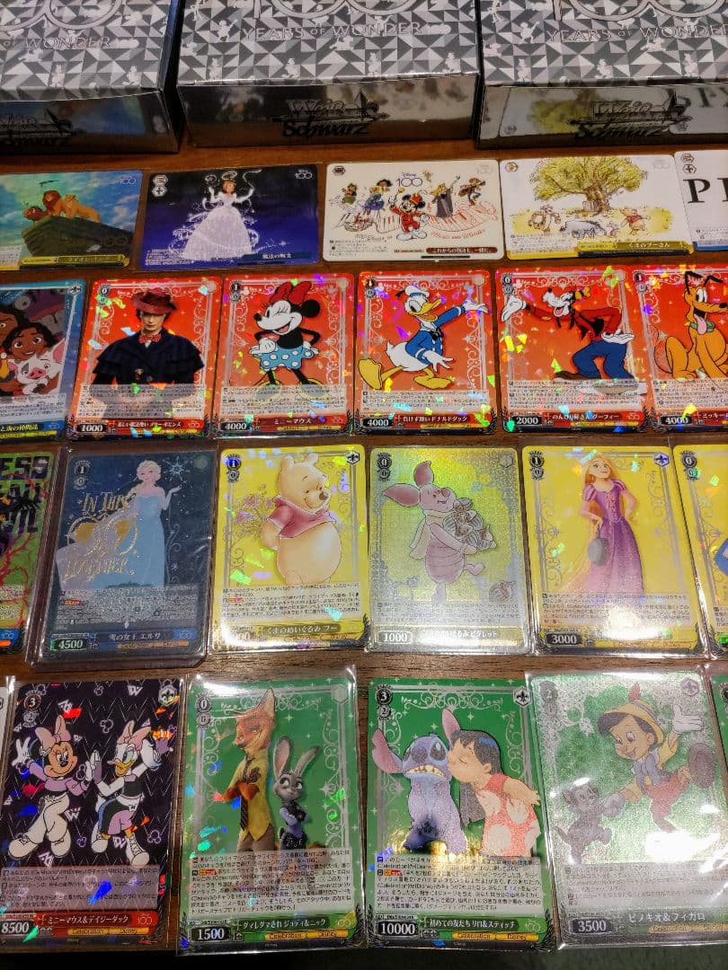 ディズニー100、カード・ヴァイスシュヴァルツ、約８００枚まとめ売り　美品