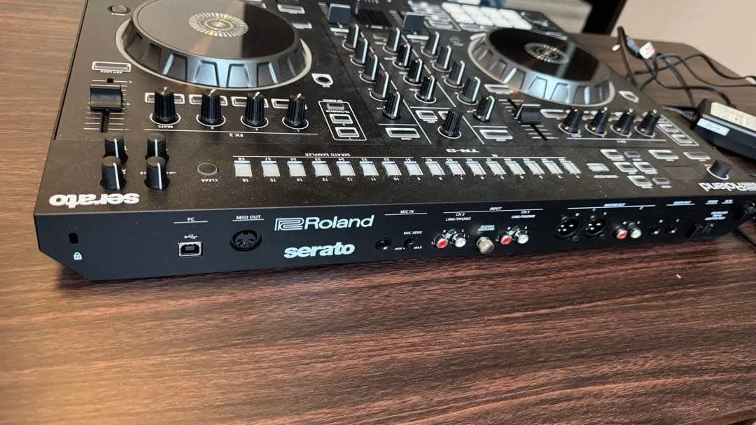 DJ-505 （Serato DJ pro付き）