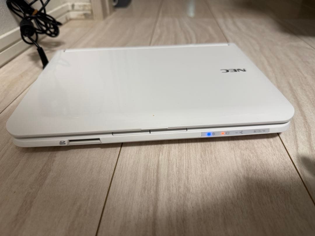 NEC LaVie light ノートパソコン