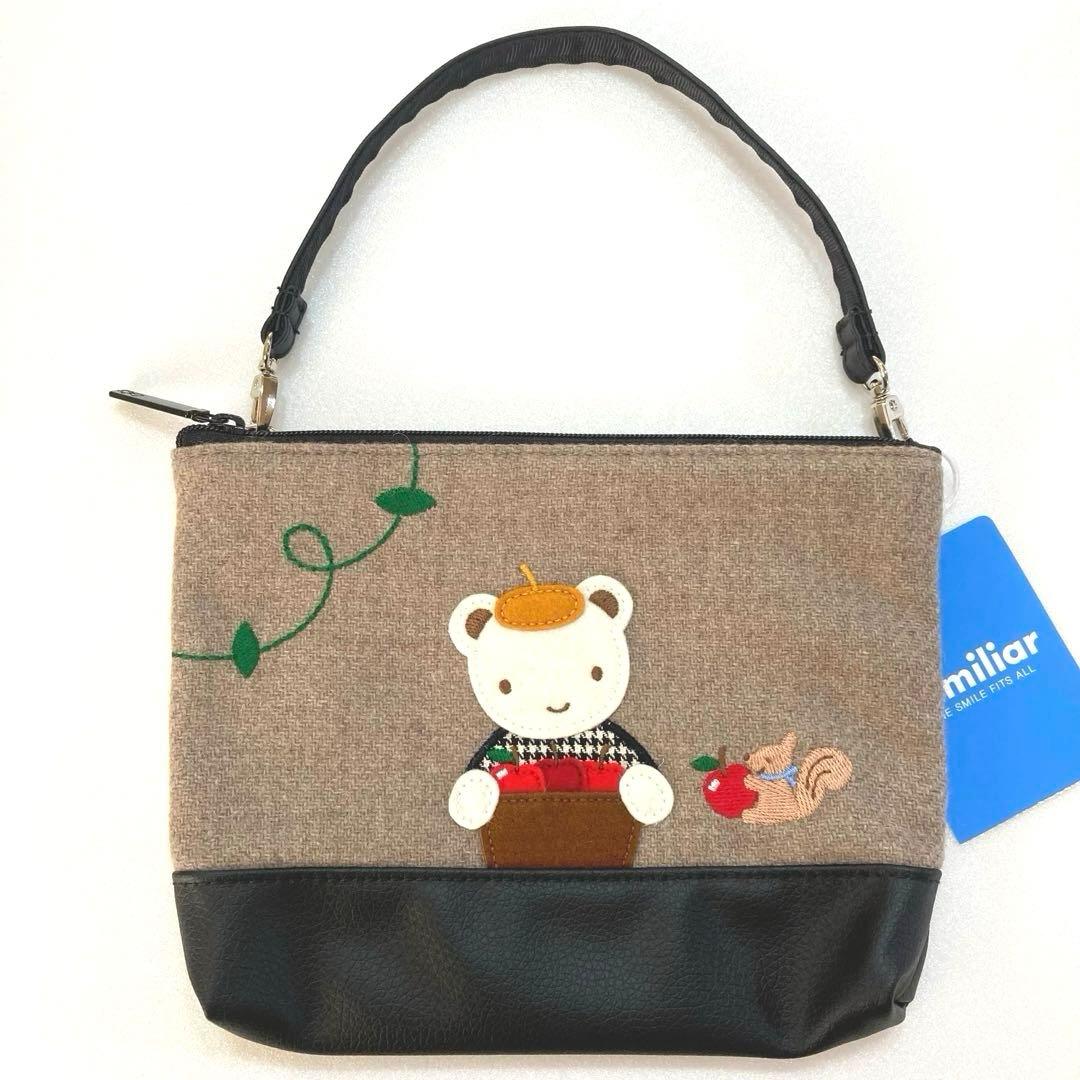 2024年秋のファミリアショーの タグ付ポーチと 新品未使用のハンカチのセット