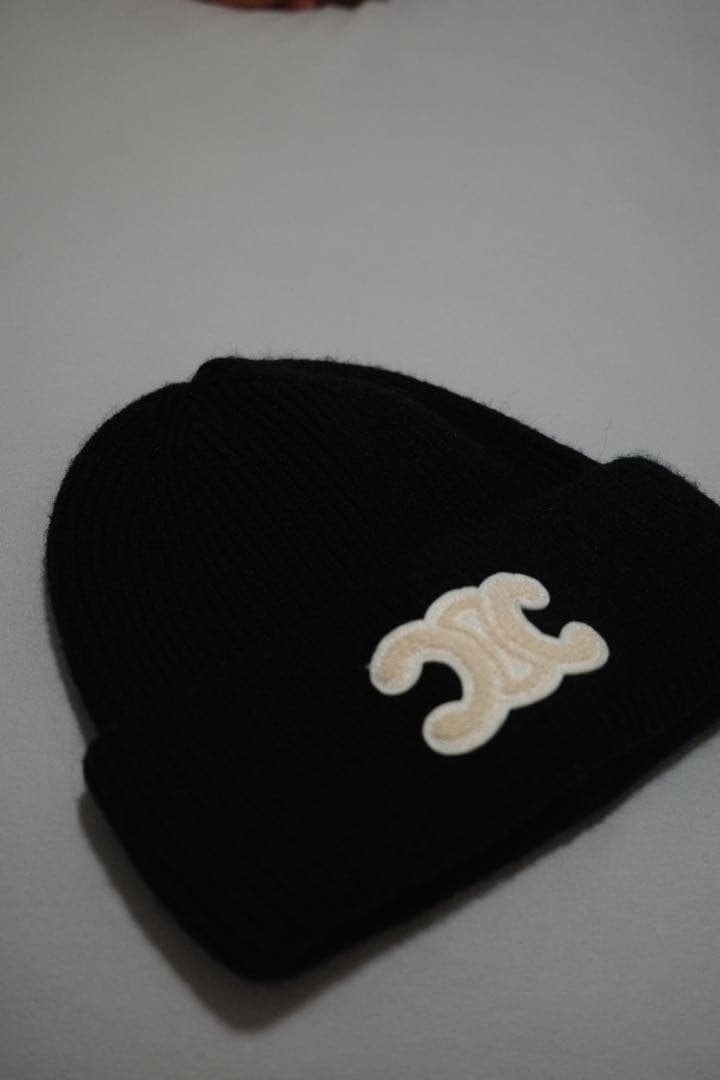 CELINE セリーヌロゴニット帽　黒　並行輸入品24時間以内発送