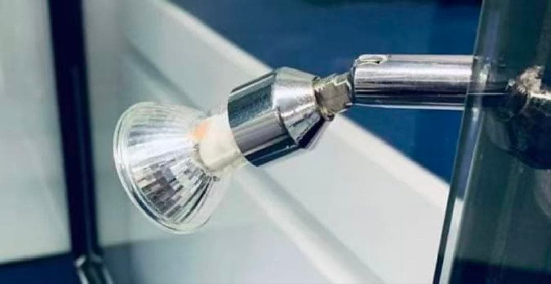 特注展示用高級LEDライト付き鍵付／2枚棚／強化ガラスショーケース