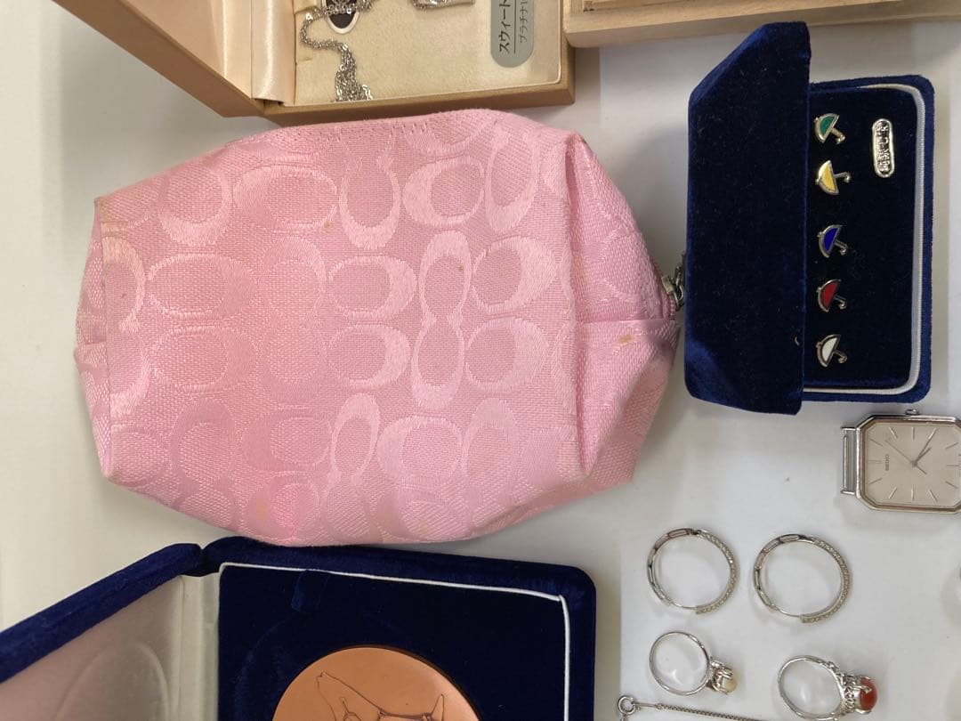 本日限り特価！　遺品整理 生前整理 アクセサリー  ジュエリー等まとめ売り