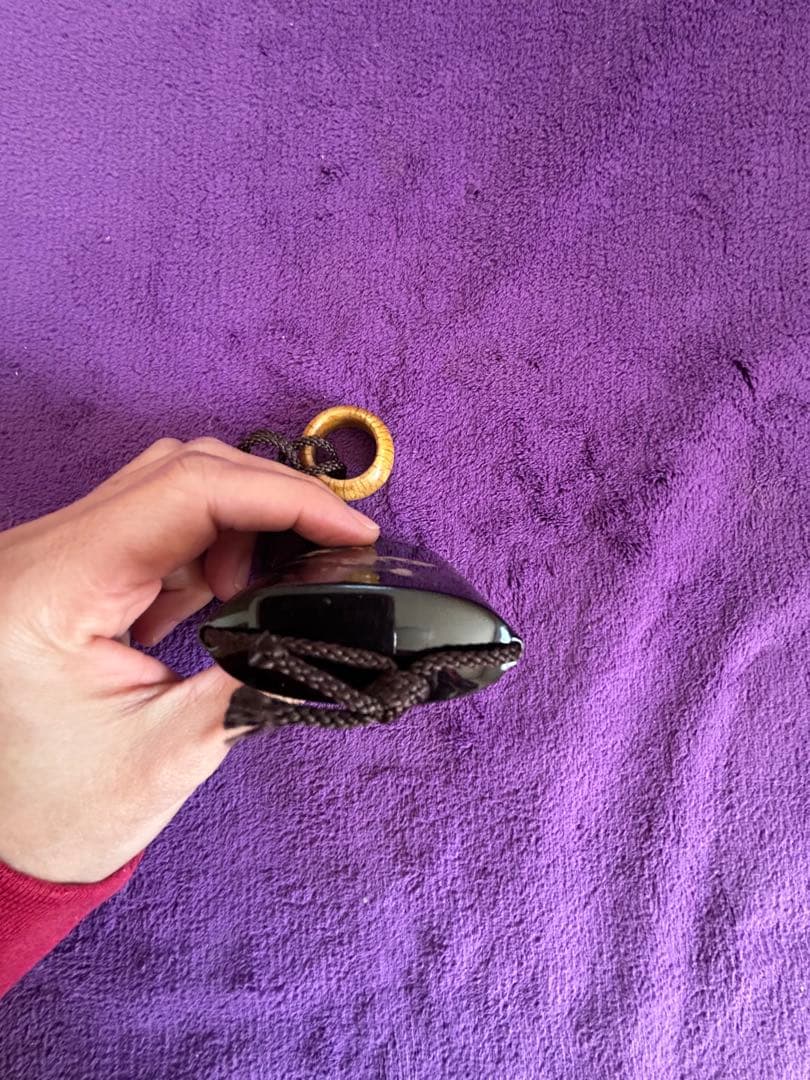 螺鈿 漆塗り 馬の絵柄 来年の干支 根付 印籠