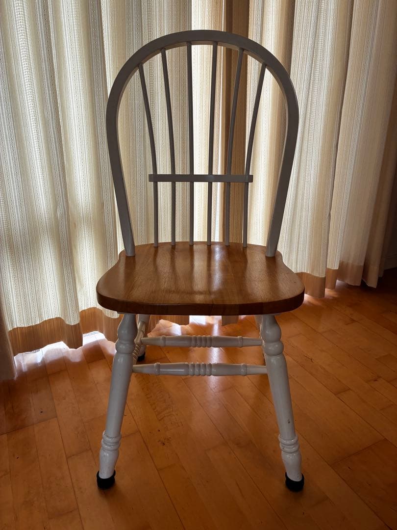 楕円形ダイニングテーブルと椅子セット