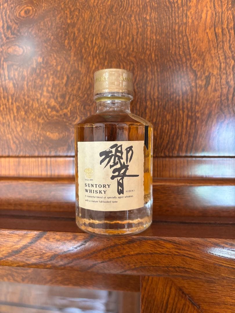サントリーウイスキー 「響」ミニボトル 初期デザイン ノンエイジ　金キャップ