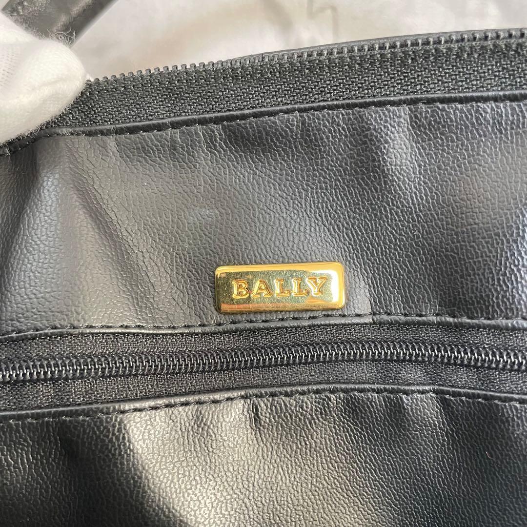【極美品】BALLY バリー ハンドバッグ キルティング タッセル ロゴ金具 黒